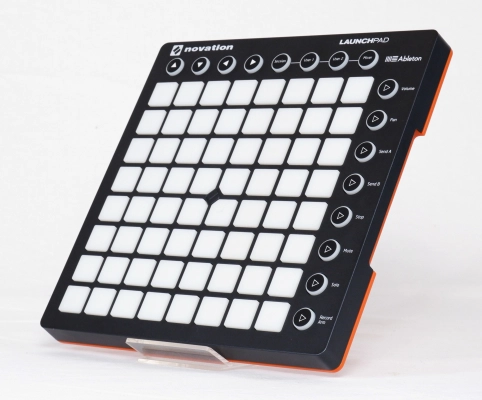Novation - LAUNCHPAD MK2 2